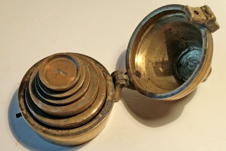 A19_L052c.jpg